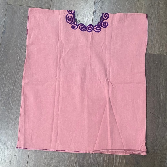 New 💗🇲🇽 Traditional Embroidered Mexican Blouse - Picture 2 of 3